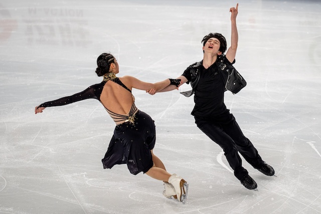 ICE DANCING 2