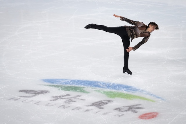 SKATING 8