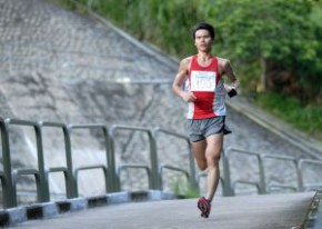 adidas荃灣田徑會主席紀念盃10公里黃昏賽2011