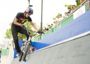 Red Bull Under My Wing - Daniel Dhers