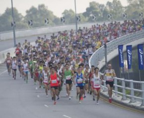 「ASICS香港10公里挑戰賽」