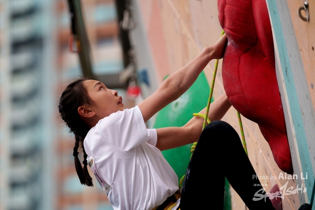 20240204_SportClimbing_Alan Li_Soho Logo_DSC05221_