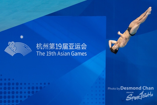 20231002 Diving 1M W A1 _DAC5942
