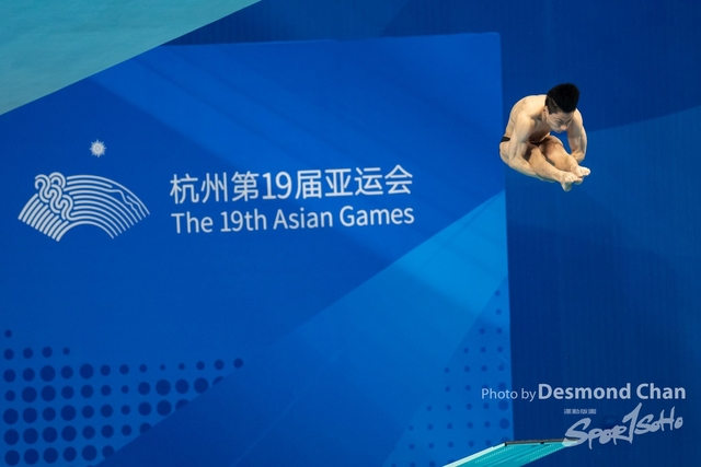 20231002 Diving 1M W A1 _DAC6097