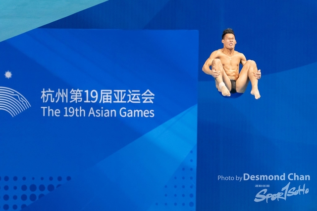 20231002 Diving 1M W A1 _DAC6502