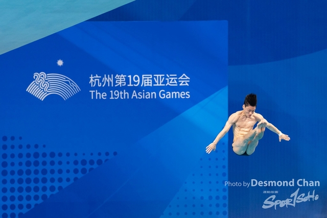 20231002 Diving 1M W A1 _DAC6558