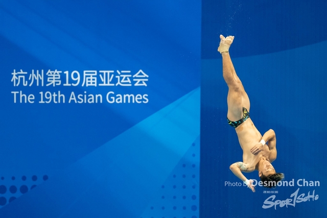 20231002 Diving 1M W A1 _DAC7125