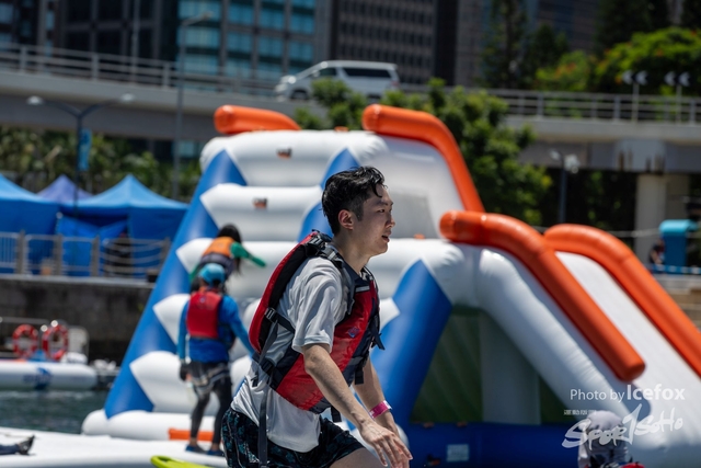 240825_Splash_Fox-7