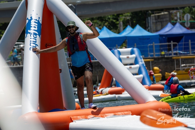 240825_Splash_Fox-11