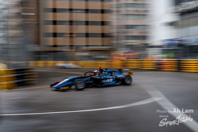 Z8A_3831