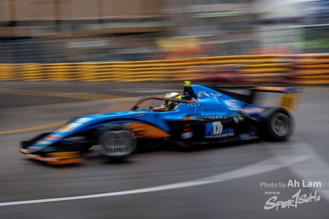 Z8A_3848