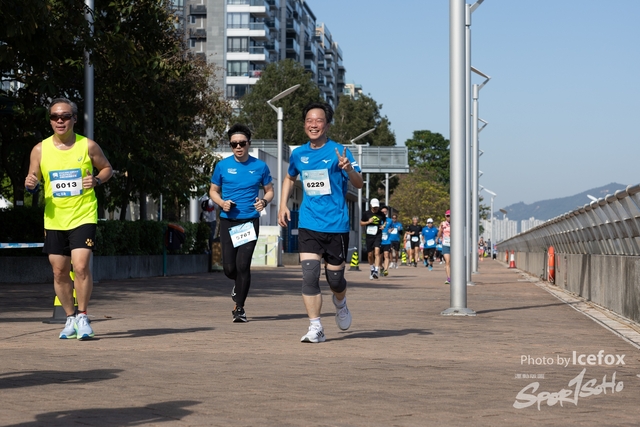 241201_Pocari_2Gun-987