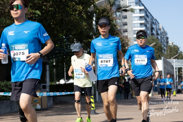241201_Pocari_2Gun-1027