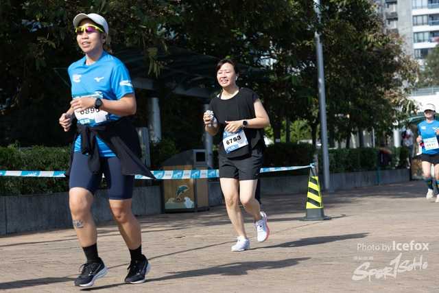 241201_Pocari_2Gun-1041