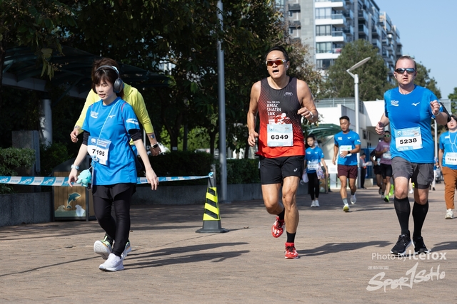 241201_Pocari_2Gun-490