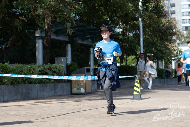 241201_Pocari_2Gun-1070