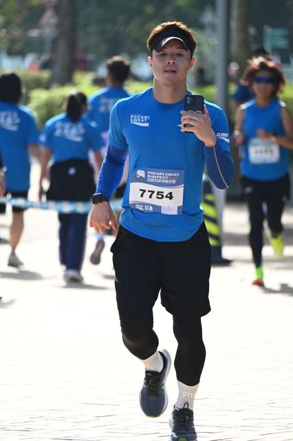 Pocari_1802