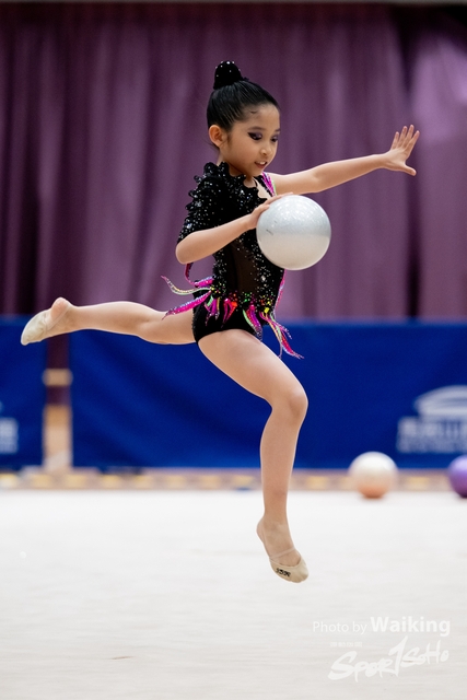 2024-11-30 RG-Ball-0548