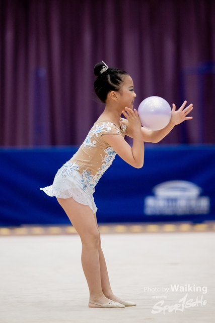 2024-11-30 RG-Ball-0647