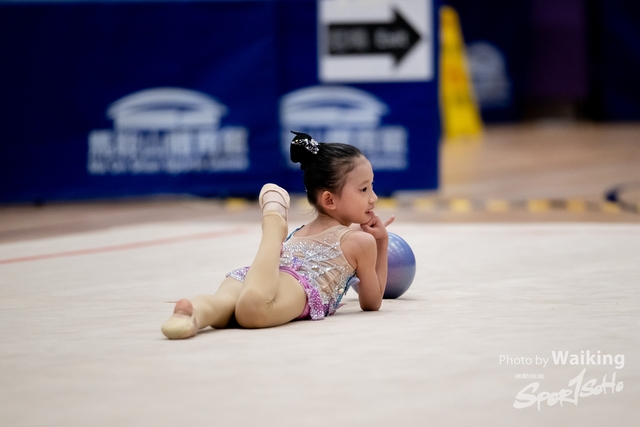 2024-11-30 RG-Ball-0648