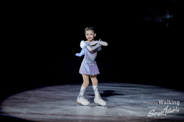 2024-12-24 Xmas Dance on Ice -0005