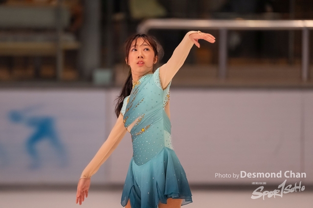 20241116 Ice Skating A1 1 DA101484-2