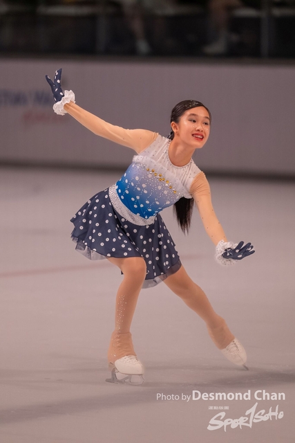 20241116 Ice Skating A1 1 DA101727-2