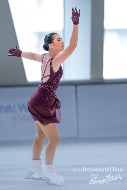 20241116 Ice Skating A1 1 DA106145-2