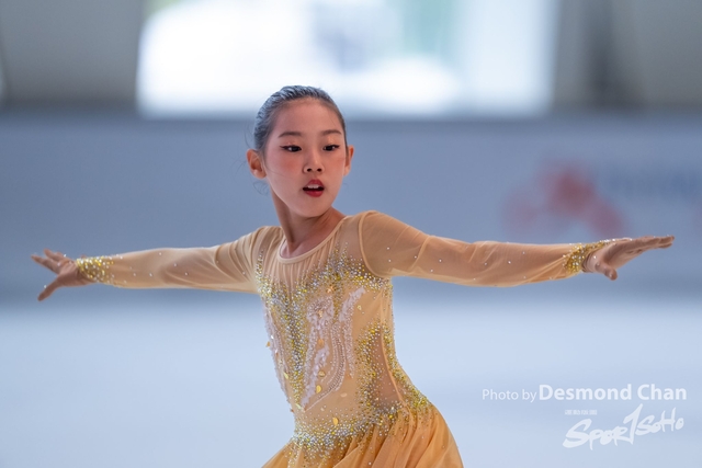 20241116 Ice Skating A1 1 DA107142-2