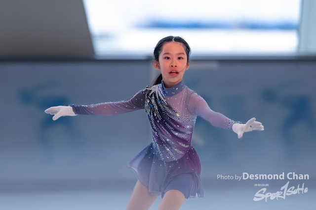 20241116 Ice Skating A1 1 DA107495-2