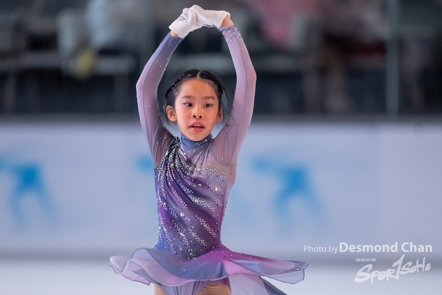20241116 Ice Skating A1 1 DA107642-2
