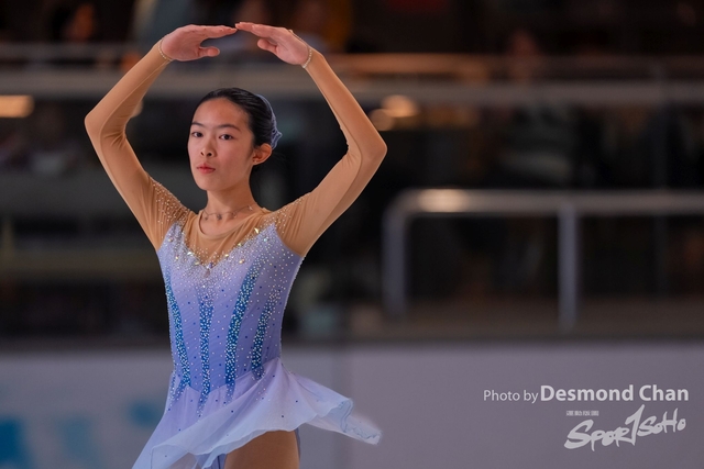 20241116 Ice Skating A1 1 DA108112-2