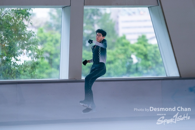 20241116 Ice Skating A9 1 _DA90434-2