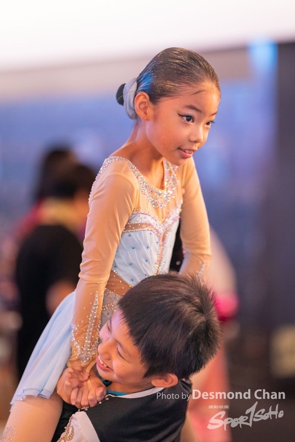 20241116 Ice Skating A9 1 _DA98300-2