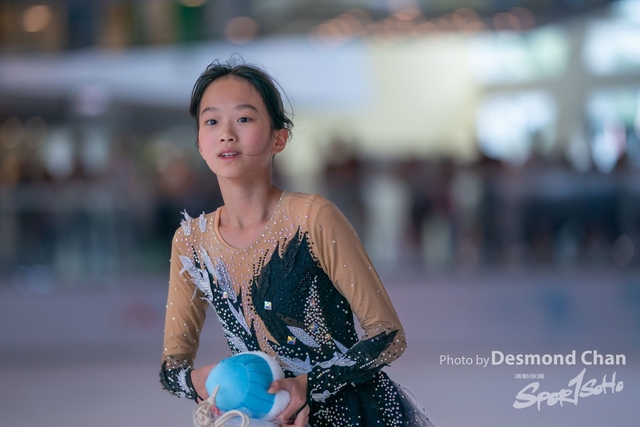20241116 Ice Skating A9 1 _DA98746-2