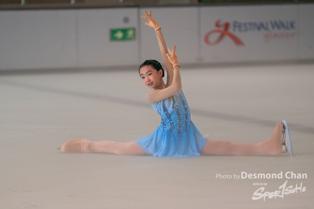 20241116 Ice Skating A9 1 _DA99060-2