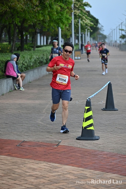 DZ8_3784