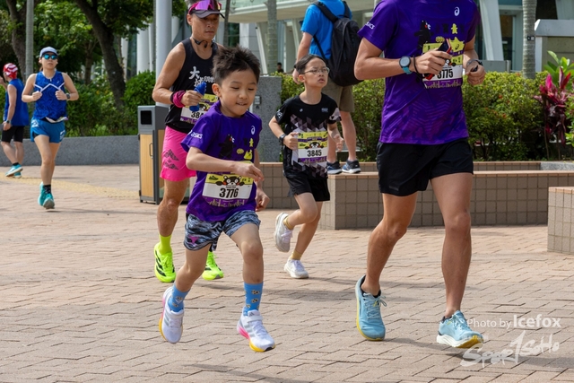 2505011_Kum_Run_3K-18