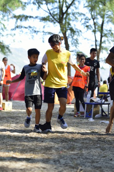 Enervon-C Happy Hiking 2014_00224s