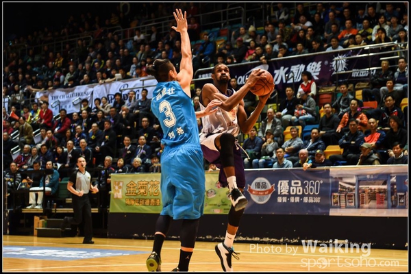 150201 Basketball - 0065