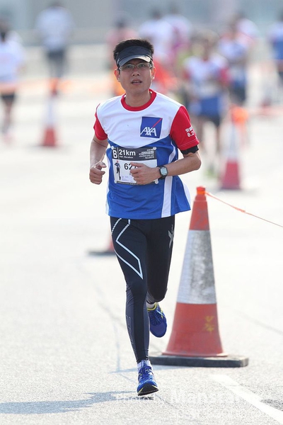 HKS_15-0814s