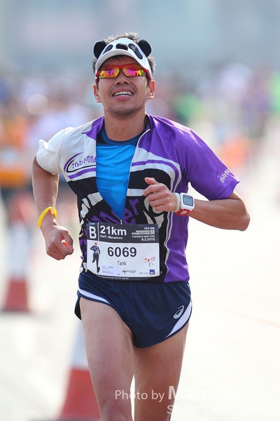 HKS_15-0833s