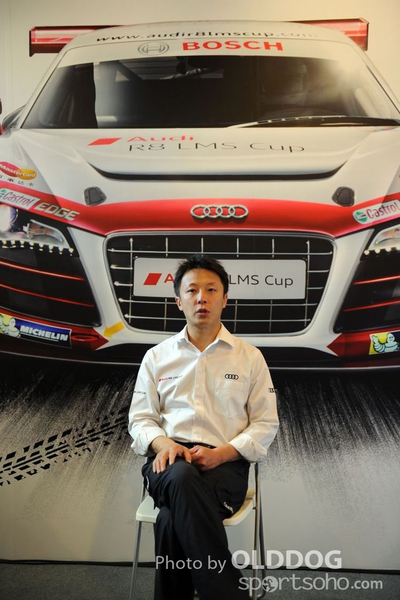 Audi R8 (100)