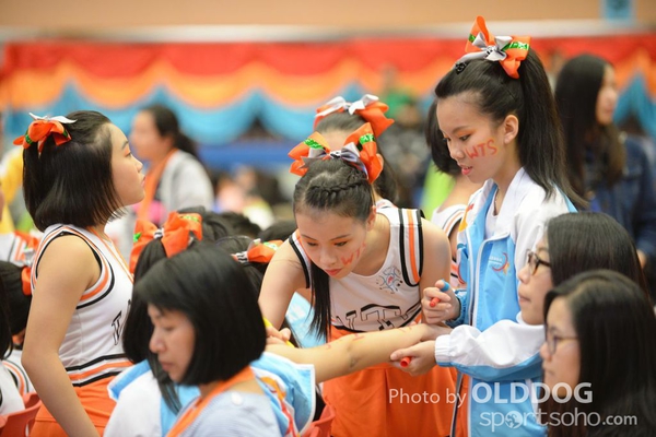 Cheering Team (4)