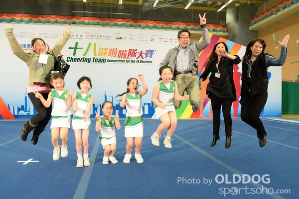 Cheering Team (8)