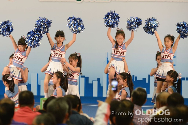 Cheering Team (35)