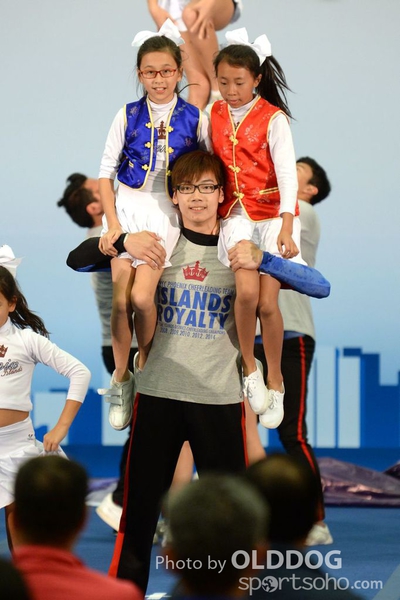 Cheering Team (84)