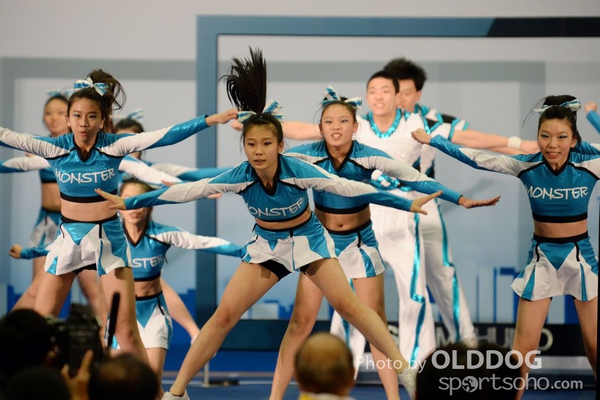Cheering Team (146)