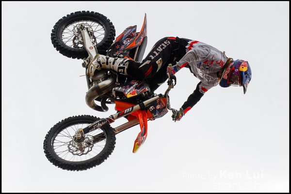 20150403Bull X 1066