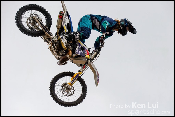 20150403Bull X 1073